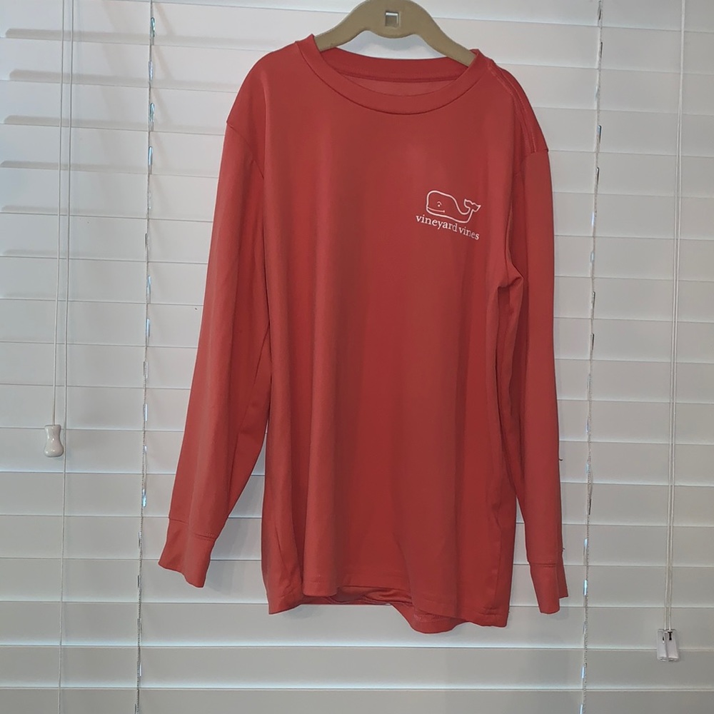Vineyard vines swim shirt